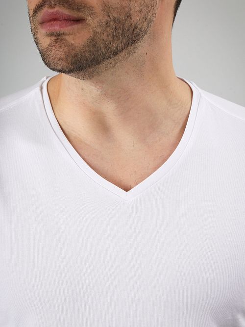 Suitable Vitasu T-shirt V-udskæring Hvid 2-pakke Model / Detail