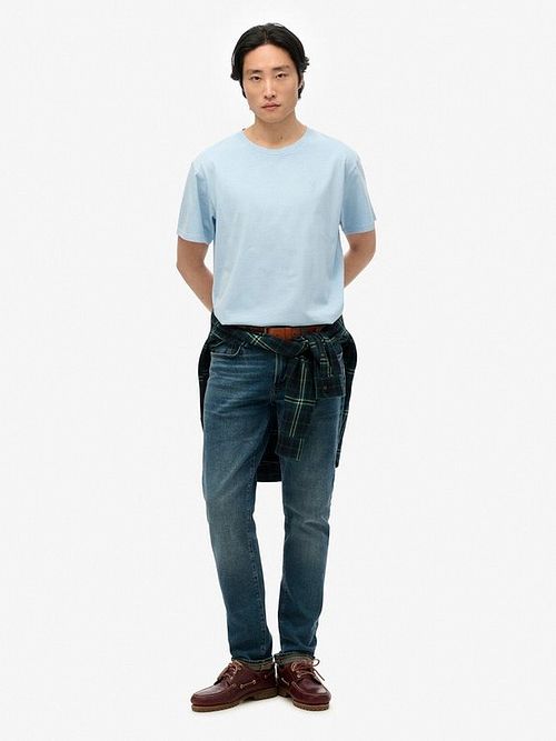 Superdry T-Shirt Essentials Relaxed Jasnoniebieski Model / Voorkant