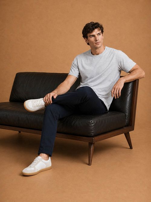 KING Essentials The Shawn T-Shirt Gris Model / Voorkant