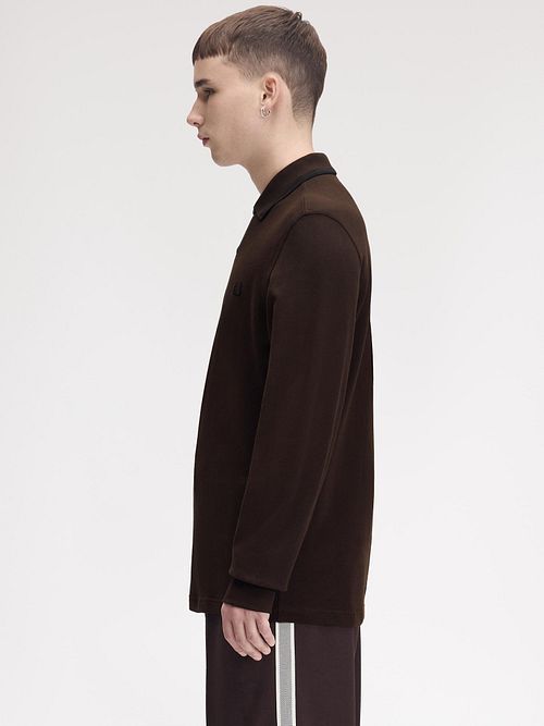 Koszulka polo Fred Perry z długim rękawem w kolorze brązowym 49A Model / Zijkant
