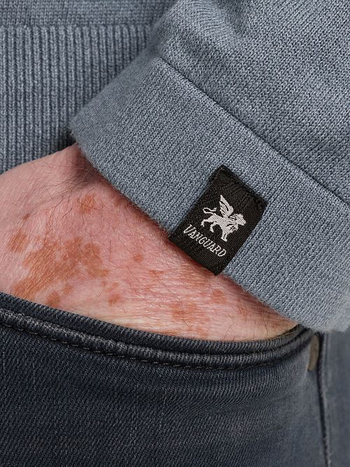 Koszulka polo Vanguard z długim rękawem w kolorze niebieskim Model / Detail