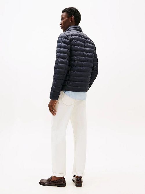 Kurtka Tommy Hilfiger Compact Core, granatowa Model / Achterkant