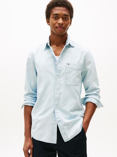 Tommy Hilfiger Chambray Overhemd Lichtblauw Model / Voorkant
