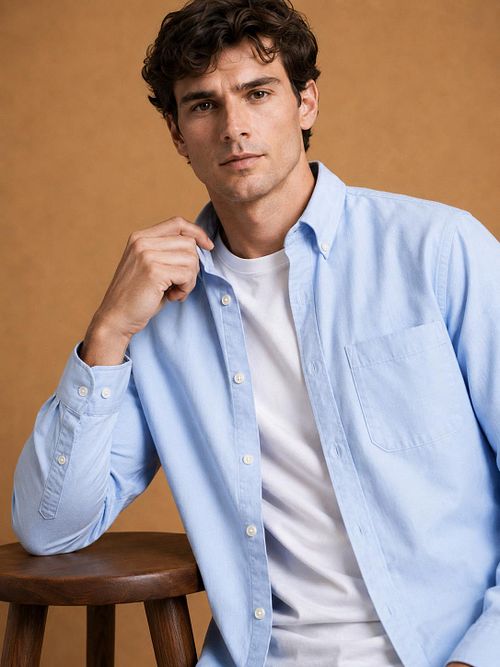 King Essentials The Tommy Overhemd Lichtblauw Model / Voorkant