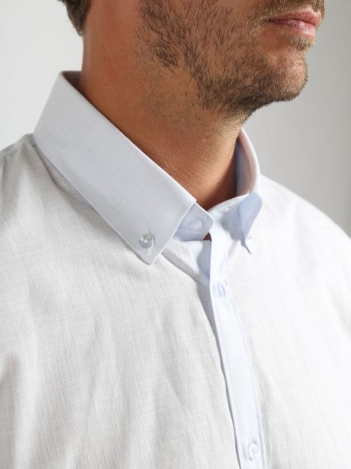 Suitable Overhemd Cotton Slub Lichtblauw Model / Detail