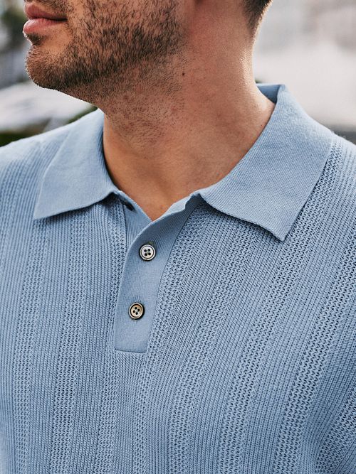 Suitable Stickad Polo Jacquard Ljusblå Model / Sfeerbeeld