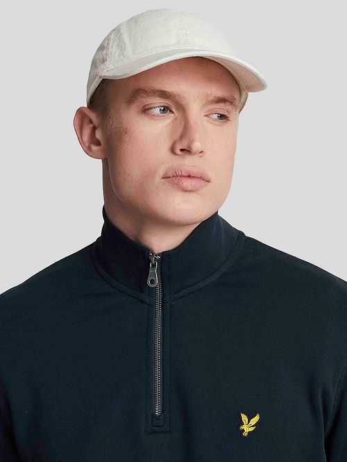 Lyle & Scott Sweat Half Zip Pull Marine Model / Detail