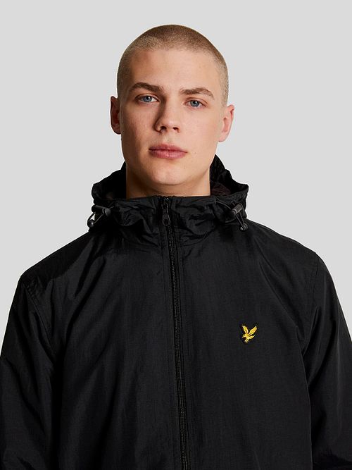 Lyle & Scott Jakke Svart Model / Detail