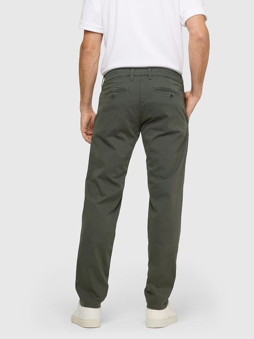 Mac Driver Pants Chino Donkergroen Model / Achterkant