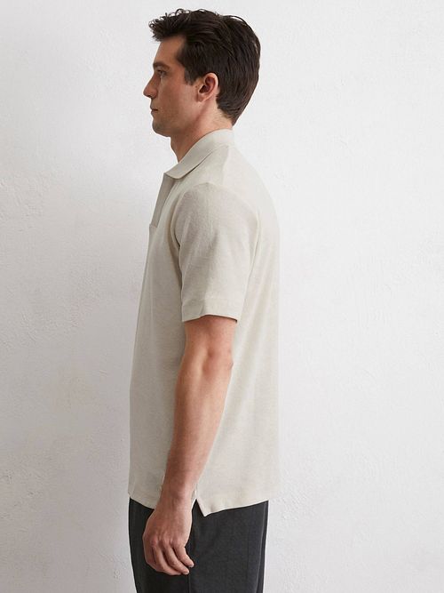 Marc O'Polo Poloshirt Riva Terry Cloth Ecru Model / Zijkant