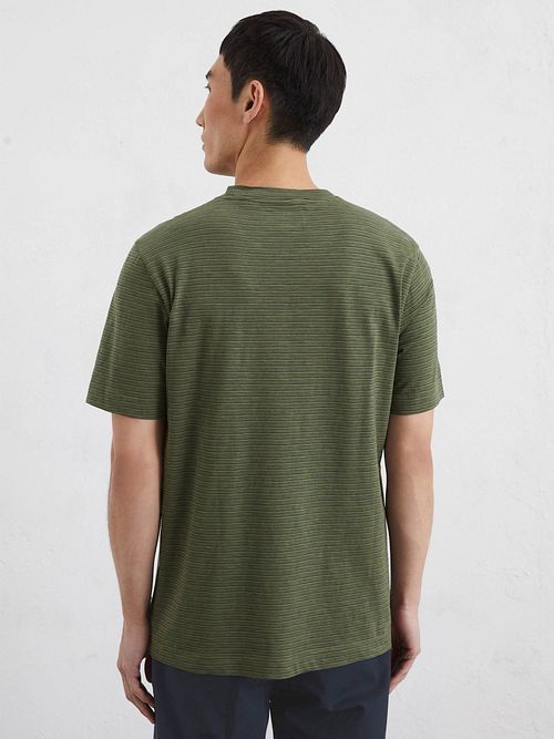 Marc O'Polo T-Shirt Slub Stripes ciemnozielony Model / Achterkant