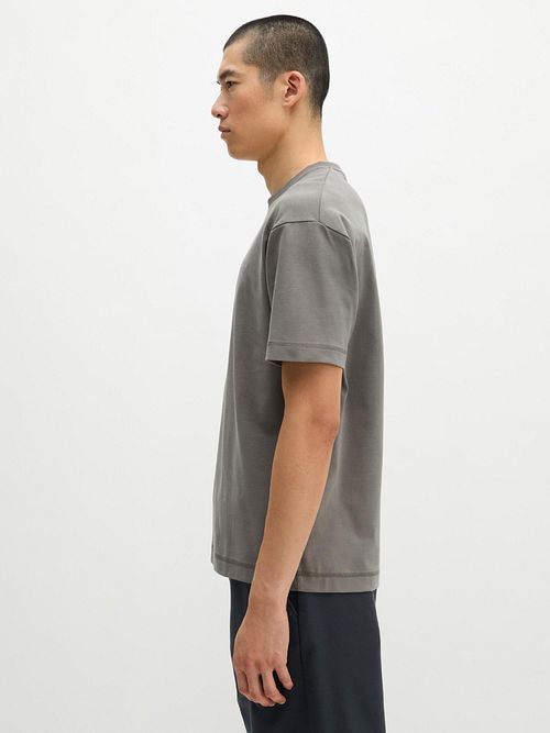 Marc O'Polo Heavy T-skjorte Grafittgrå Model / Zijkant