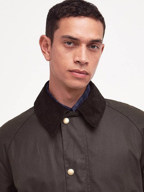 Barbour Veste Ashby Ciré Olive Model / Detail