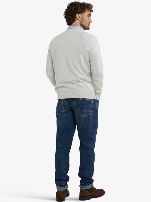 McGregor Pull Laine Merinos Col-V Off White Model / Achterkant