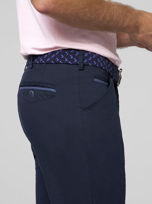 Meyer Chicago Chino Navy Model / Zijkant
