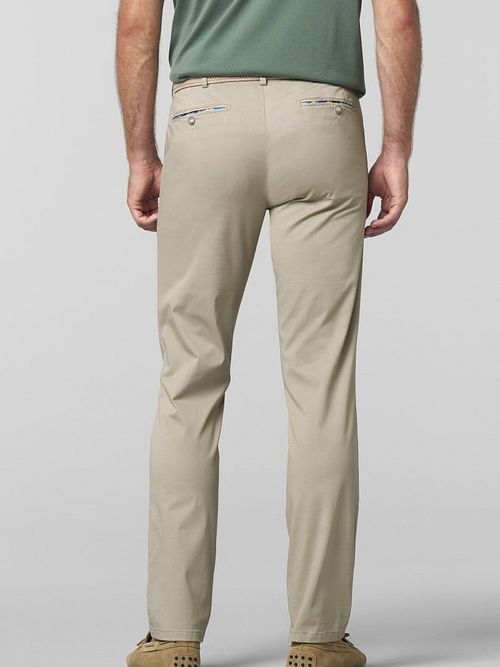 Meyer chino Bonn beige Model / Achterkant