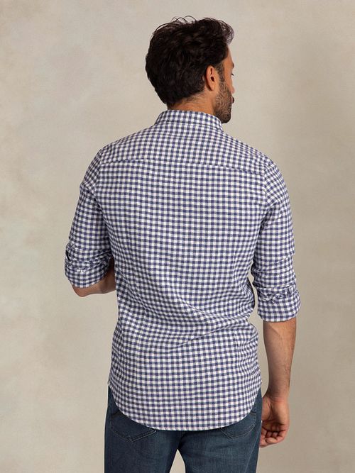 Camisa de franela NZA con cuello button-down en azul Model / Achterkant
