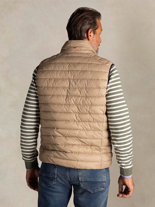 NZA Varmevest Puffer Beige Model / Achterkant