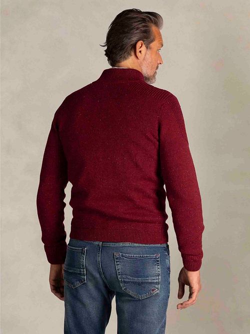 Pullover NZA Mocker Conor Melange Cherry Red Model / Achterkant