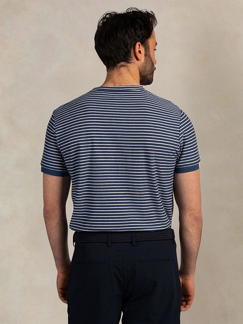 NZA T-shirt Jersey Stripe Navy Sky Model / Achterkant