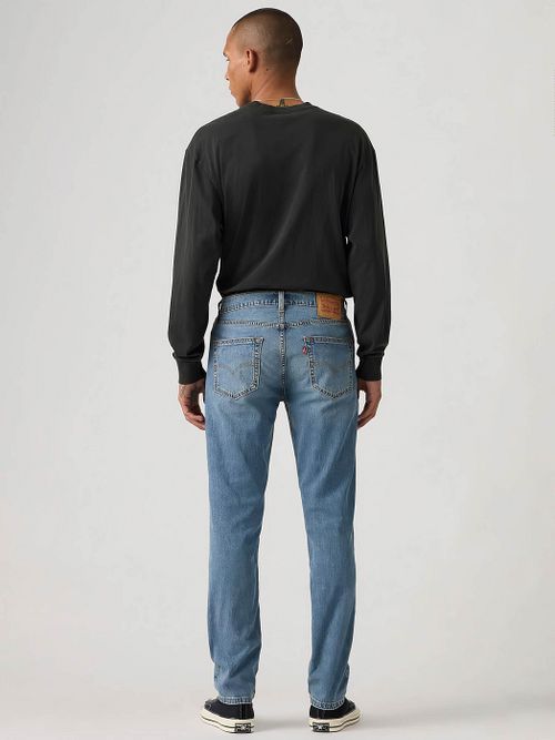 Jeansy Levi's 511 slim fit w kolorze niebieskim Model / Achterkant