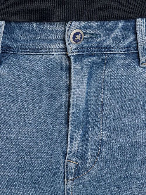 Jeansy Vanguard V850 Rider BSF slim fit w kolorze niebieskim Model / Detail