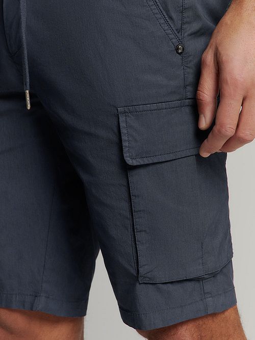 No Excess Kort Stretch Cargo marineblå Model / Detail