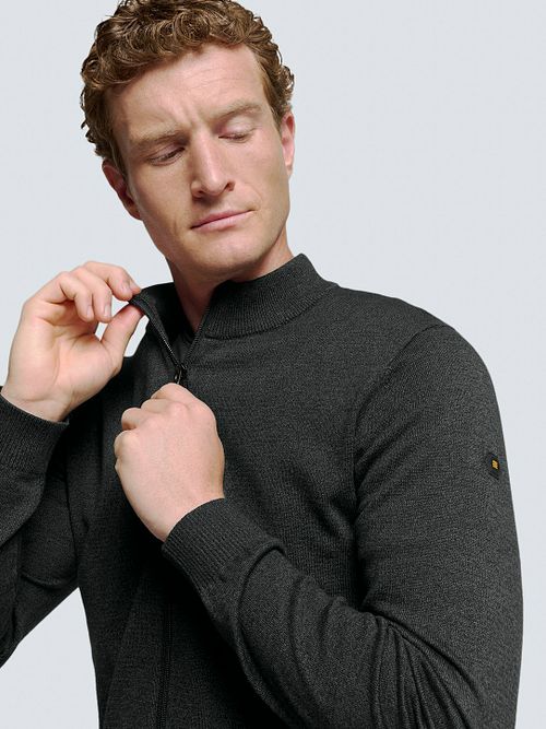 No Excess Cardigan Antraciet Model / Voorkant