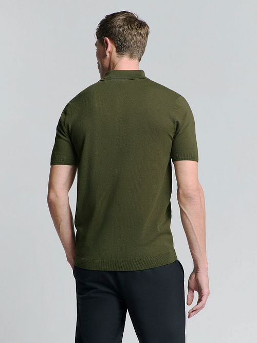 No Excess Knitted Poloshirt Olijfgroen Model / Achterkant
