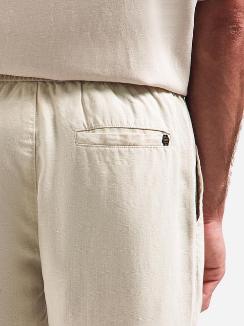 No Excess bermuda in misto lino ecru Model / Detail