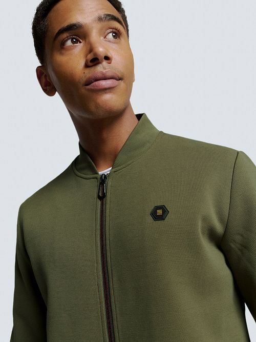 No Excess Vest Olivengrøn Model / Voorkant