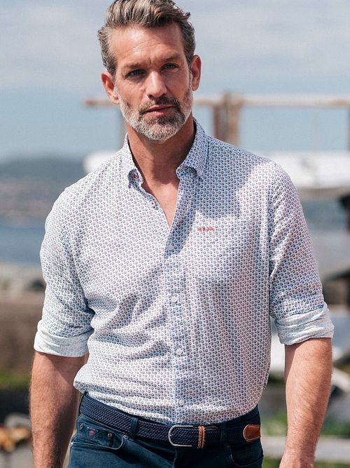 NZA Skjorte Aidan Print Blå Model / Sfeerbeeld