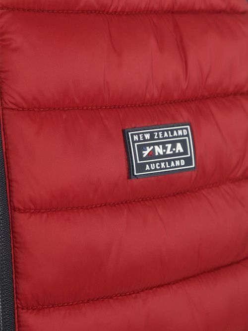 NZA Vadderad Bodywarmer Körsbärsröd Product / Detail