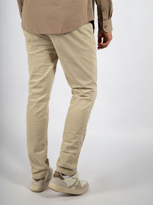 Suitable Chino Plato Cord Corduroy Off White Model / Achterkant