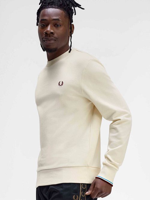 Fred Perry Trøje Logo Ecru Model / Voorkant