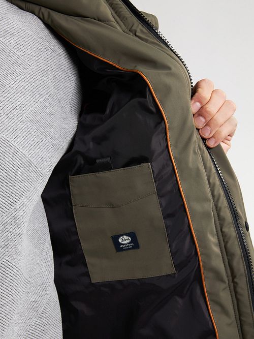 Petrol Parka Vermont Grön Model / Detail