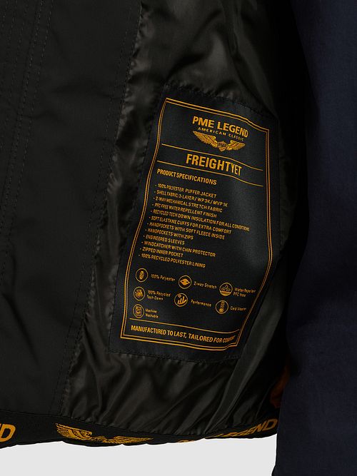 PME Legend Freightyet Chaqueta Acolchada Black Model / Detail