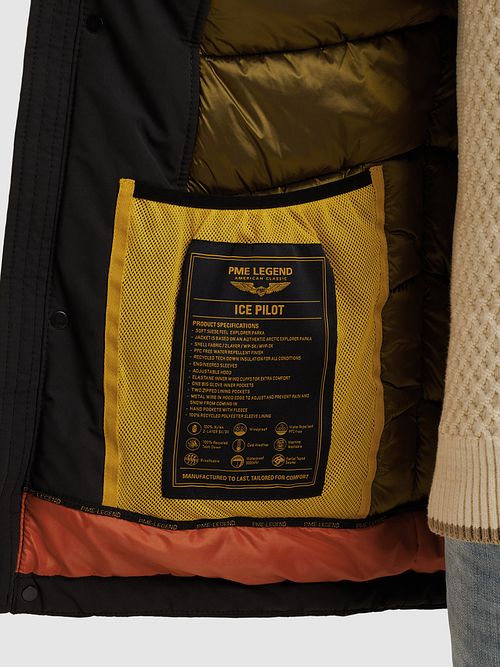 PME Legend Ice Pilot Parka Svart Model / Detail