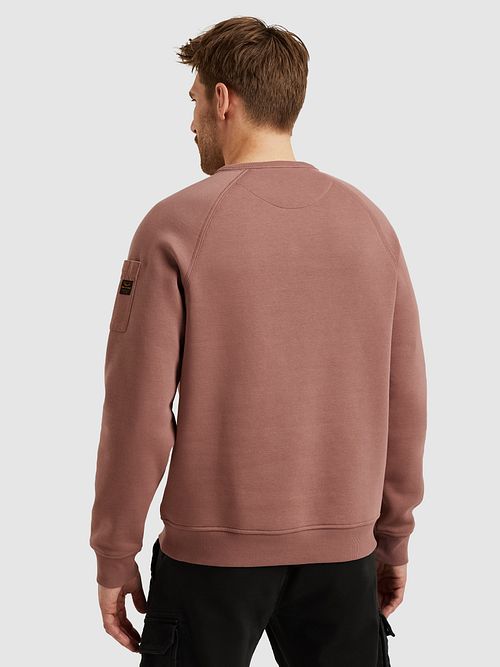 PME Legend Sweater Logo Nussbraun Regular Fit Model / Achterkant