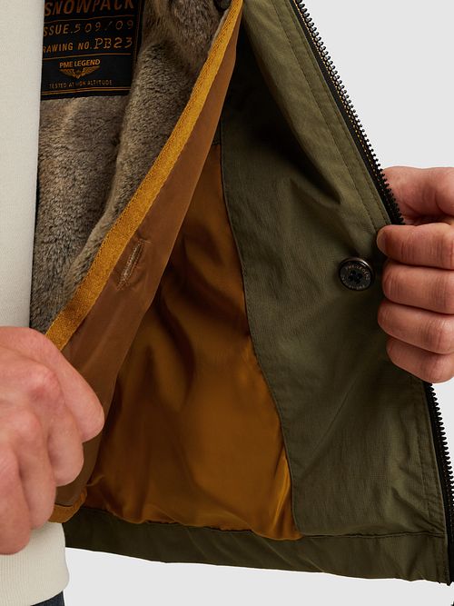 PME Legend Veste Snowpack Icon 2.0 Vert Olive Model / Detail
