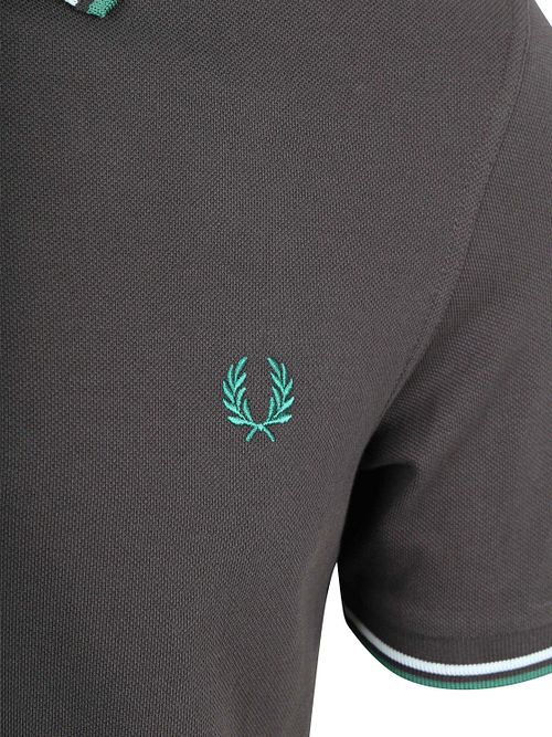 Polo Fred Perry Twin Tipped M3600 en gris 85B Product / Detail