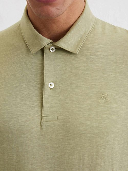 Polo Marc O'Polo Slubs verde salvia Model / Detail