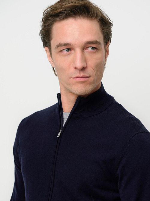 Profuomo Cardigan Merino Wool Navy Model / Detail