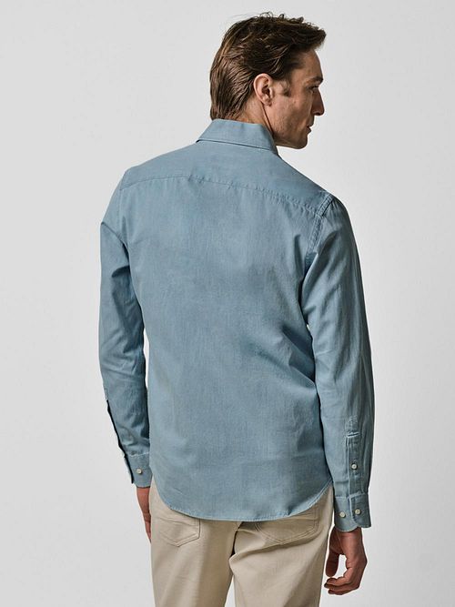 Koszula Profuomo z denimu o splocie twill w kolorze jasnoniebieskim Model / Achterkant