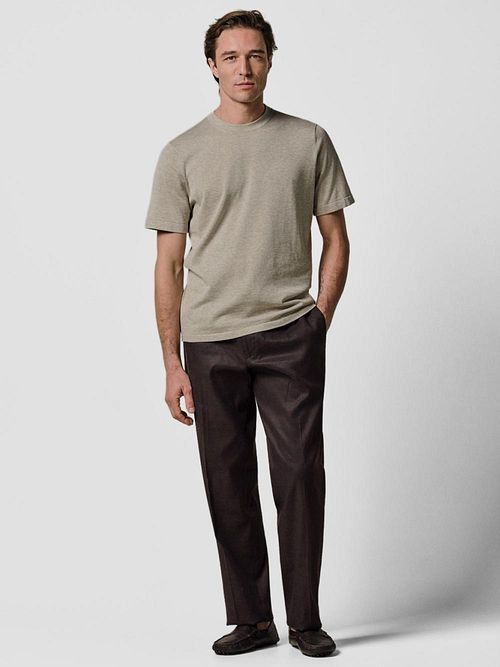 Profuomo T-Shirt In Maglia Beige Model / Voorkant