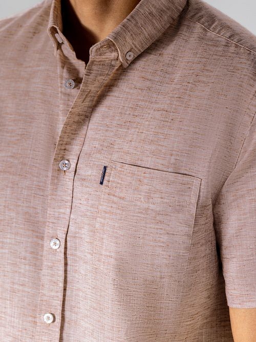 State of Art camisa casual de manga corta a rayas burdeos Model / Detail