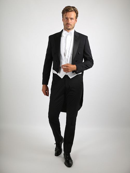 Rokkostüm aus Wolle, Blend Prague Model / Voorkant med Stefan