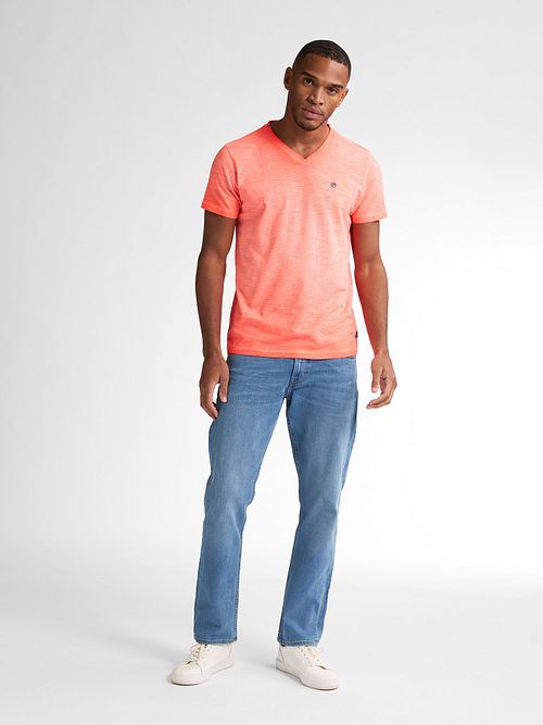 Petrol T-shirt Stingray Bright Coral Model / Voorkant