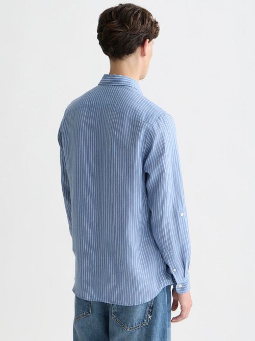 Scotch and Soda Linen Shirt Bleu Rayé Model / Achterkant