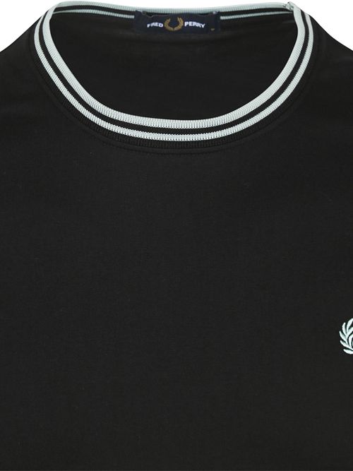 Fred Perry M1588 Twin Tipped T-shirt Sort Product / Detail